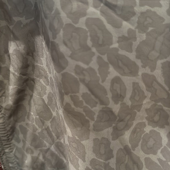 Upside zip front lightweight jacket - Picture 4 of 8